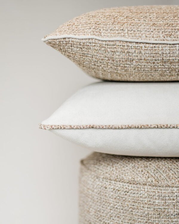 Kussen beige met bies - 50x50