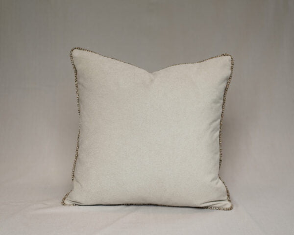 Kussen beige met bies - 50x50