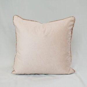 Kussen lichtroze met bies - 50x50