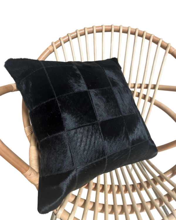 Kussen patchwork koehuid -BLACK ANGUS zwart- 50x50