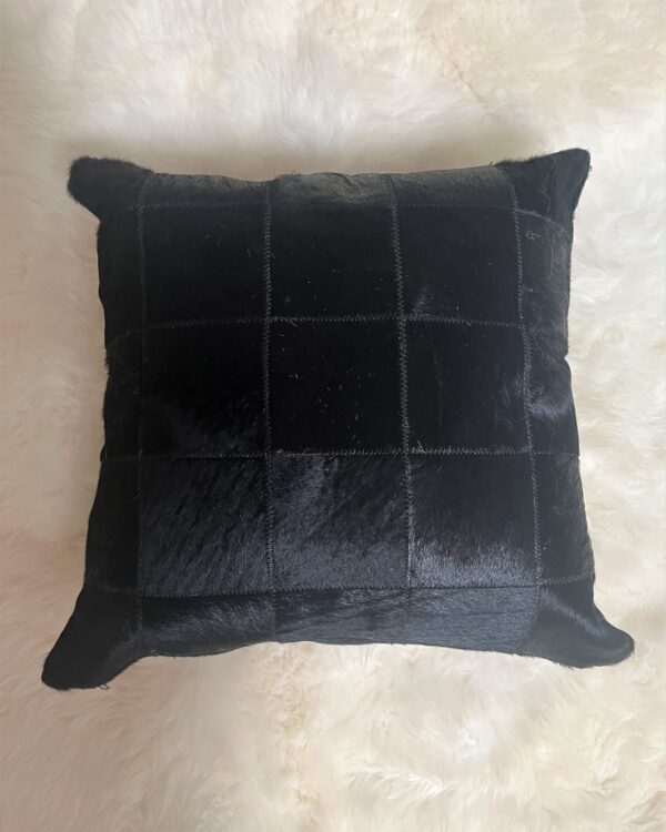 Kussen patchwork koehuid -BLACK ANGUS zwart- 50x50