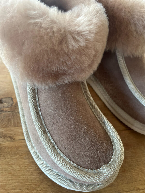 Zachte Pantoffels uit  schapenvacht
