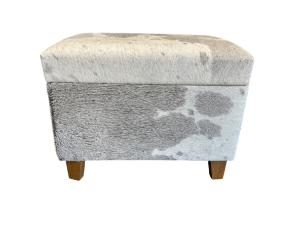 Zitbank koehuid/ hardhouten teak onderstel & opbergruimte / grijs-wit