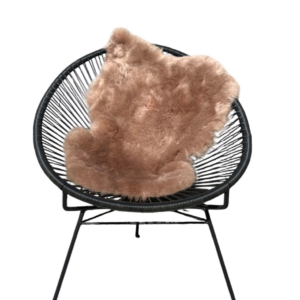 IJslandse schapenvacht - Camel rosé gekleurd - kortharig