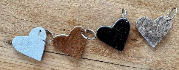 Sleutelhanger uit koehuid - hart