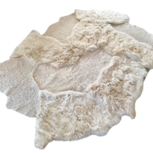 UNIEK STUK- Handgenaaid patchwork tapijt - australian merino x spanish curly - Ivoor/beige -2 lengtes- 230x170cm